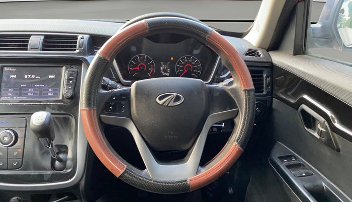 2018 Mahindra KUV 100 NXT K8 P 6 STR DUAL TONE, Petrol, Manual, 92,567 km, Steering Wheel Close Up