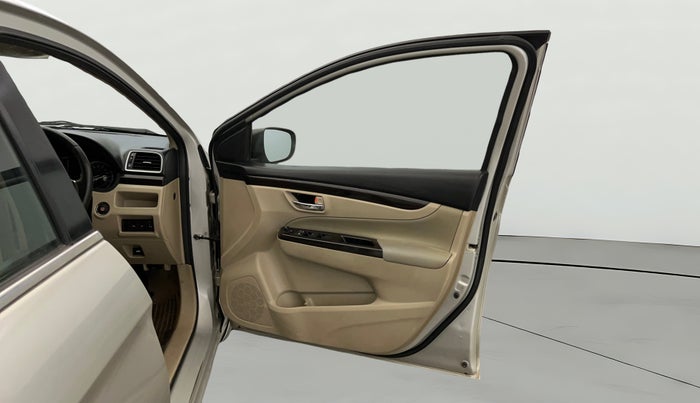2018 Maruti Ciaz ALPHA  AT 1.4  PETROL, Petrol, Automatic, 62,609 km, RHS Front Door