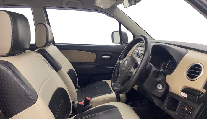 2018 Maruti Wagon R 1.0 VXI AMT, Petrol, Automatic, 19,206 km, Right Side Front Door Cabin