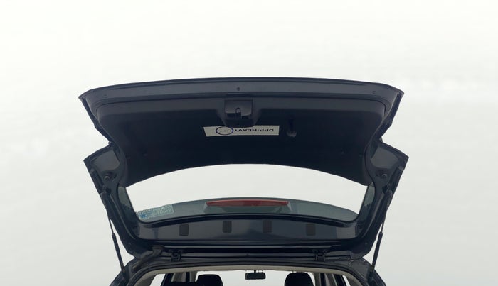 2022 Volkswagen TAIGUN COMFORTLINE 1.0 TSI MT, Petrol, Manual, 93,697 km, Boot Door Open