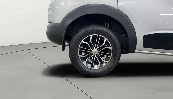 2019 Renault TRIBER RXZ, Petrol, Manual, 42,808 km, Right Rear Wheel