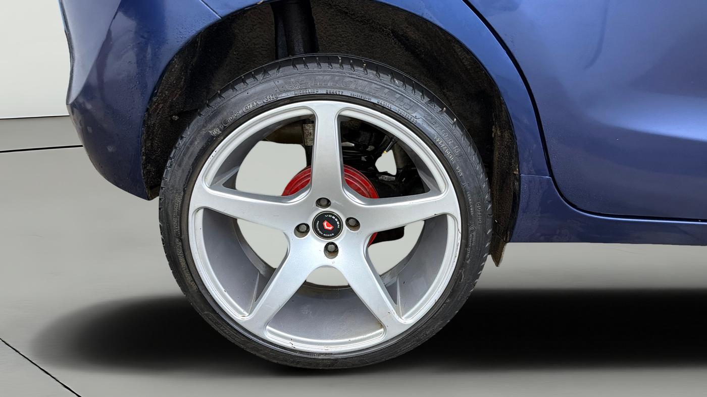 2019 Maruti Baleno SIGMA PETROL 1.2, CNG, Manual, 37,925 km, Right Rear Wheel