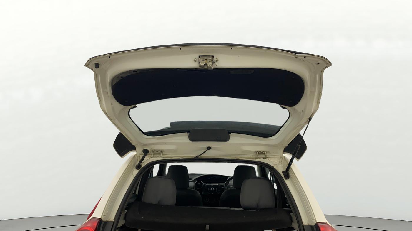 2014 Toyota Etios CROSS 1.2 G, Petrol, Manual, 70,160 km, Boot Door Open