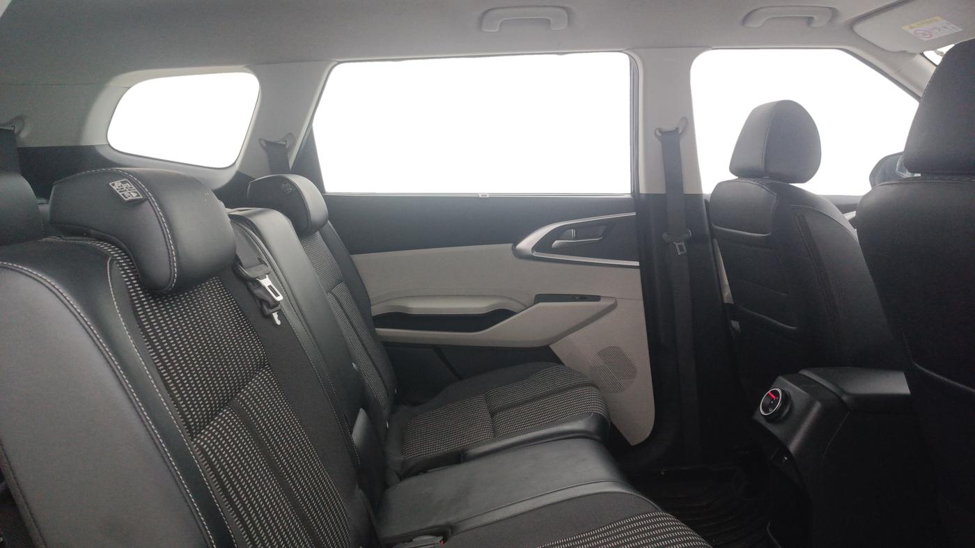 2023 KIA CARENS PRESTIGE PLUS 1.5 PETROL DCT 7 STR, Petrol, Automatic, 15,577 km, Right Side Rear Door Cabin
