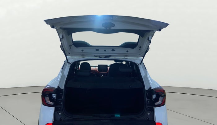 2022 Renault Kiger RXZ MT, Petrol, Manual, 28,173 km, Boot Door Open