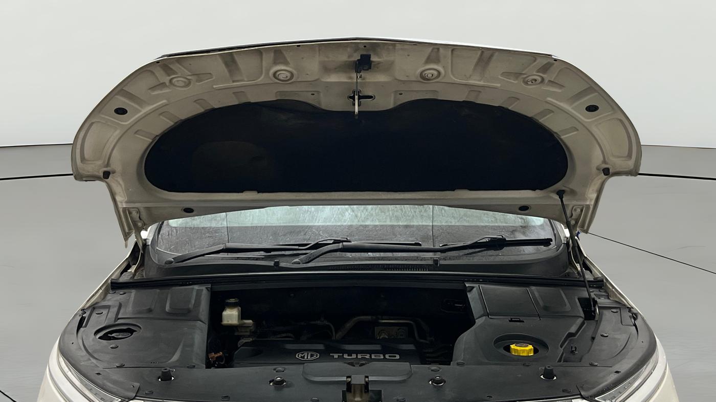 2020 MG HECTOR SUPER 1.5 PETROL, Petrol, Manual, 1,13,387 km, Open Bonet
