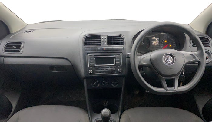 2016 Volkswagen Polo COMFORTLINE 1.2L, Petrol, Manual, 1,00,255 km, Dashboard