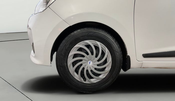 2017 Hyundai Grand i10 SPORTZ (O) 1.2 KAPPA VTVT, CNG, Manual, 81,878 km, Left Front Wheel