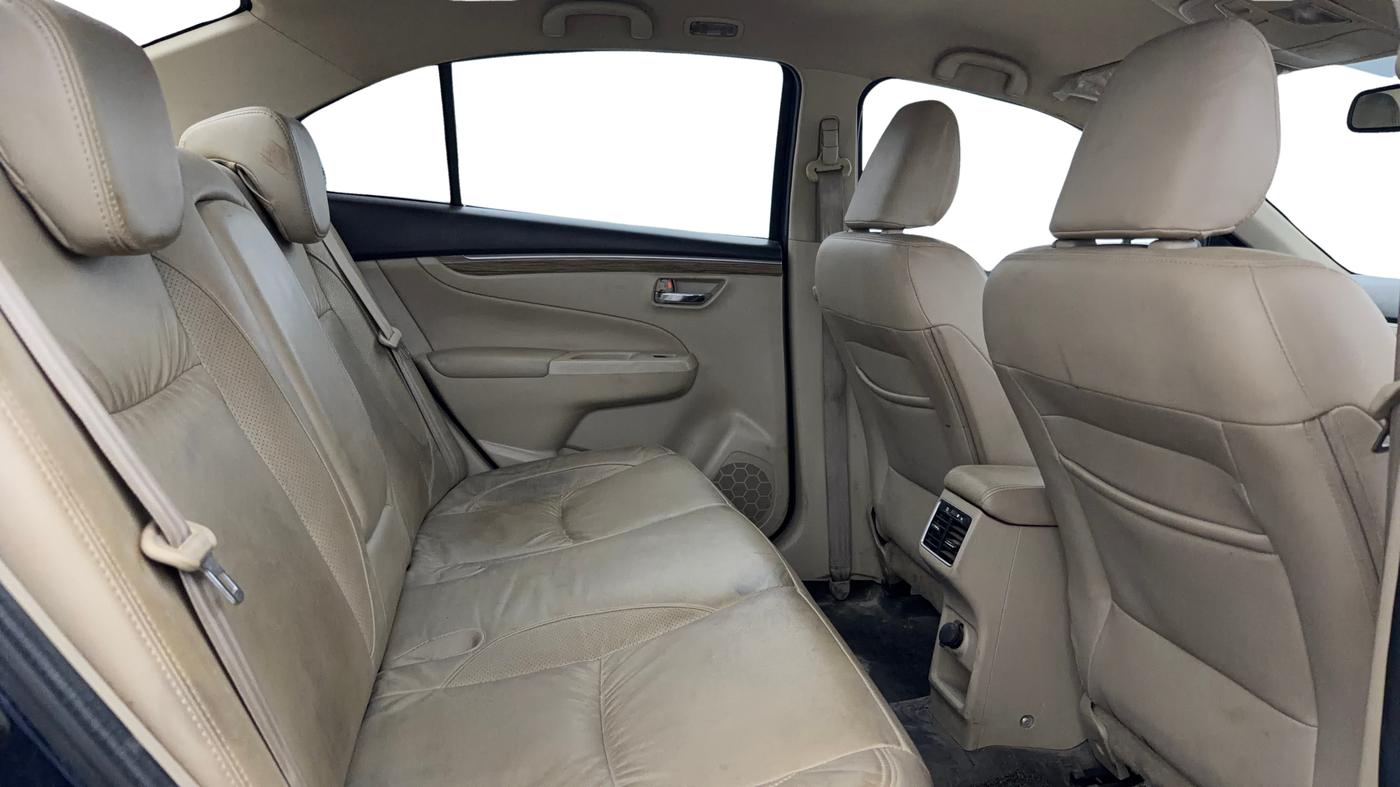2023 Maruti Ciaz ALPHA 1.5 SHVS PETROL, Petrol, Manual, 62,558 km, Right Side Rear Door Cabin