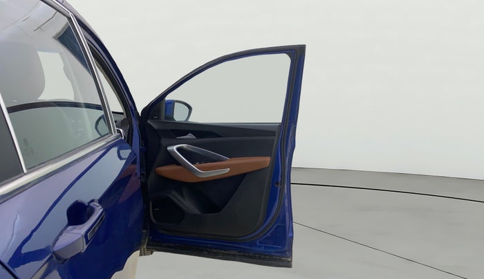 2020 MG HECTOR PLUS SHARP 1.5 PETROL TURBO HYBRID MT 6-STR, Petrol, Manual, 1,10,576 km, RHS Front Door