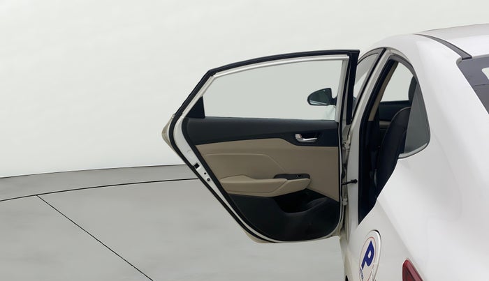 2018 Hyundai Verna 1.6 VTVT SX (O) AT, Petrol, Automatic, 68,366 km, LHS Rear Door