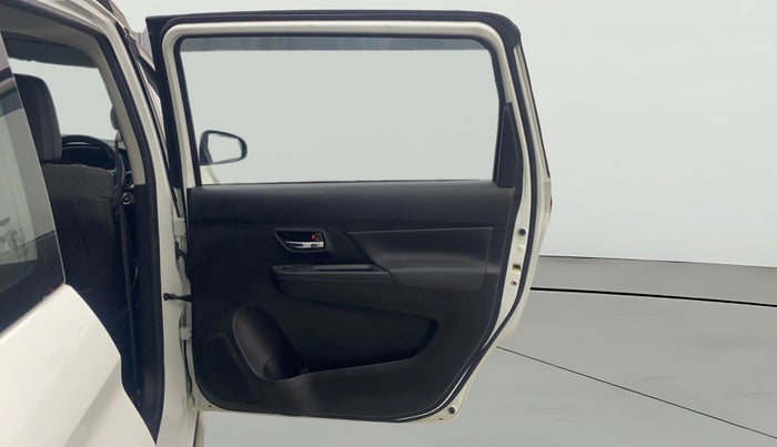 2022 Maruti XL6 ZETA AT, Petrol, Automatic, 37,084 km, RHS Rear Door