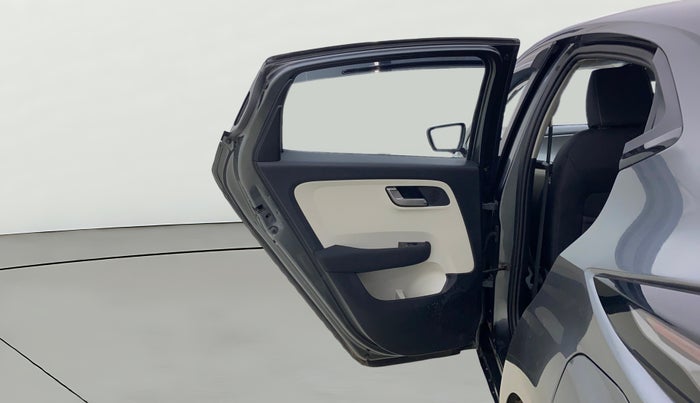 2023 Tata ALTROZ  XZ Plus (O) (S), Petrol, Manual, 22,499 km, LHS Rear Door