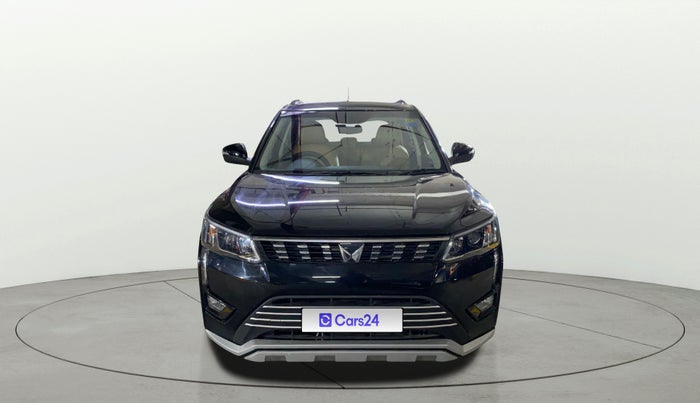 2024 Mahindra XUV300 W8 1.2 PETROL, Petrol, Manual, 1,084 km, Front