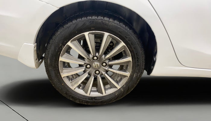 2020 Maruti Ciaz ALPHA 1.5 SHVS PETROL, CNG, Manual, 1,43,410 km, Right Rear Wheel