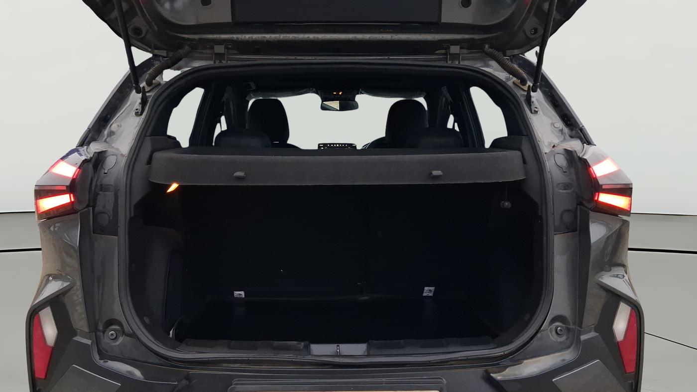 2023 Tata NEXON FEARLESS + SUNROOF AMT DUAL TONE 1.5 DIESEL, Diesel, Automatic, 38,428 km, Boot Open Zoomed View