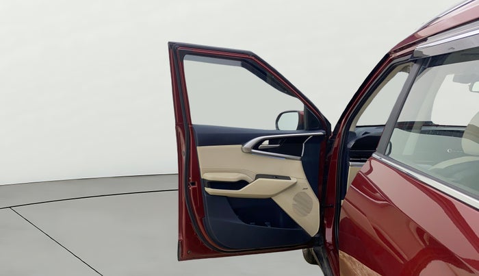 2023 KIA CARENS LUXURY PLUS 1.5 DIESEL AT 7 STR, Diesel, Automatic, 13,641 km, LHS Front Door