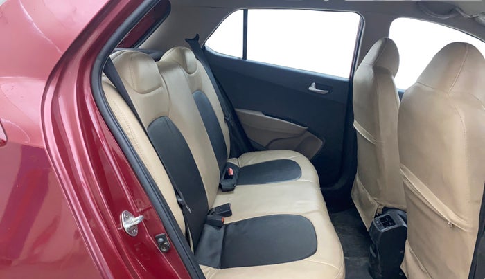 2016 Hyundai Grand i10 SPORTZ 1.2 KAPPA VTVT, Petrol, Manual, 78,273 km, Right Side Rear Door Cabin