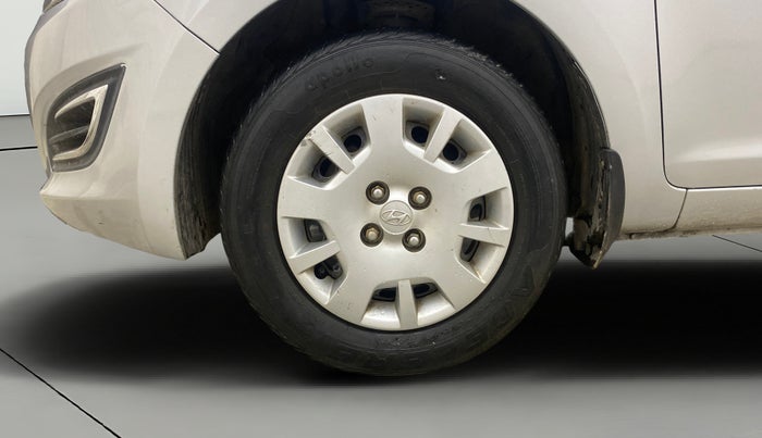 2013 Hyundai i20 MAGNA 1.2, Petrol, Manual, 33,491 km, Left Front Wheel