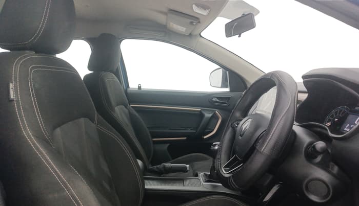 2021 Renault Kiger RXT 1.0 TURBO MT, Petrol, Manual, 97,117 km, Right Side Front Door Cabin