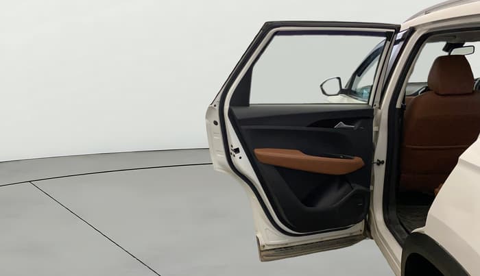 2020 MG HECTOR PLUS SHARP 1.5 PETROL TURBO DCT 6-STR, Petrol, Automatic, 38,946 km, LHS Rear Door