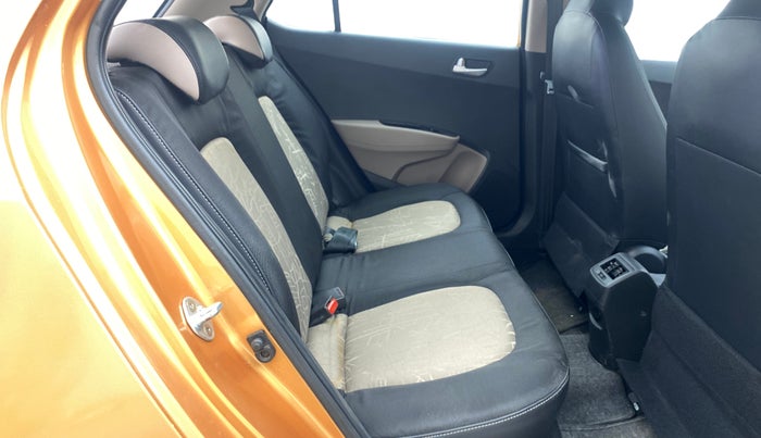 2017 Hyundai Grand i10 ASTA 1.2 KAPPA VTVT, Petrol, Manual, 61,594 km, Right Side Rear Door Cabin