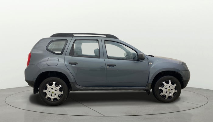 2015 Renault Duster RXE PETROL, Petrol, Manual, 64,306 km, Right Side View