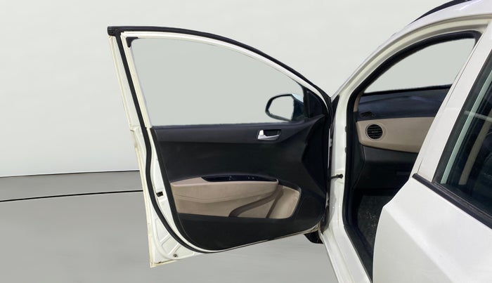 2019 Hyundai Grand i10 SPORTZ 1.2 KAPPA VTVT, Petrol, Manual, 1,00,189 km, LHS Front Door