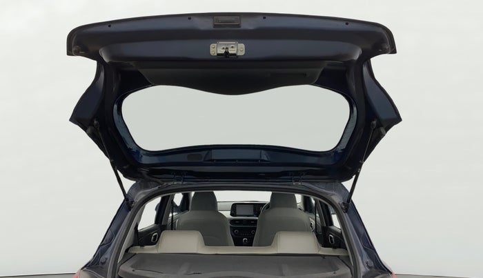 2022 Hyundai GRAND I10 NIOS SPORTZ AMT 1.2 KAPPA VTVT, Petrol, Automatic, 32,622 km, Boot Door Open