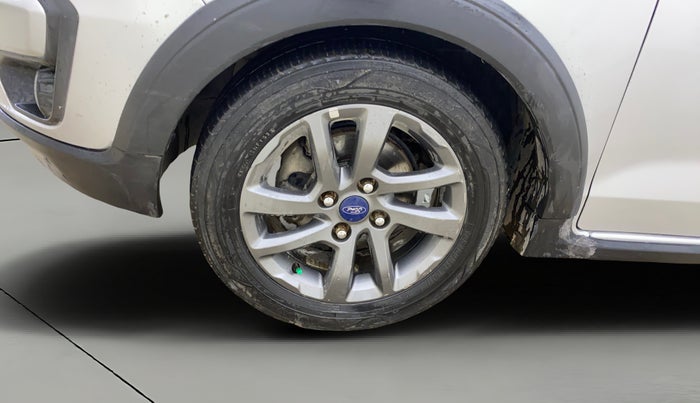 2019 Ford FREESTYLE TITANIUM 1.2 PETROL, Petrol, Manual, 76,498 km, Left Front Wheel