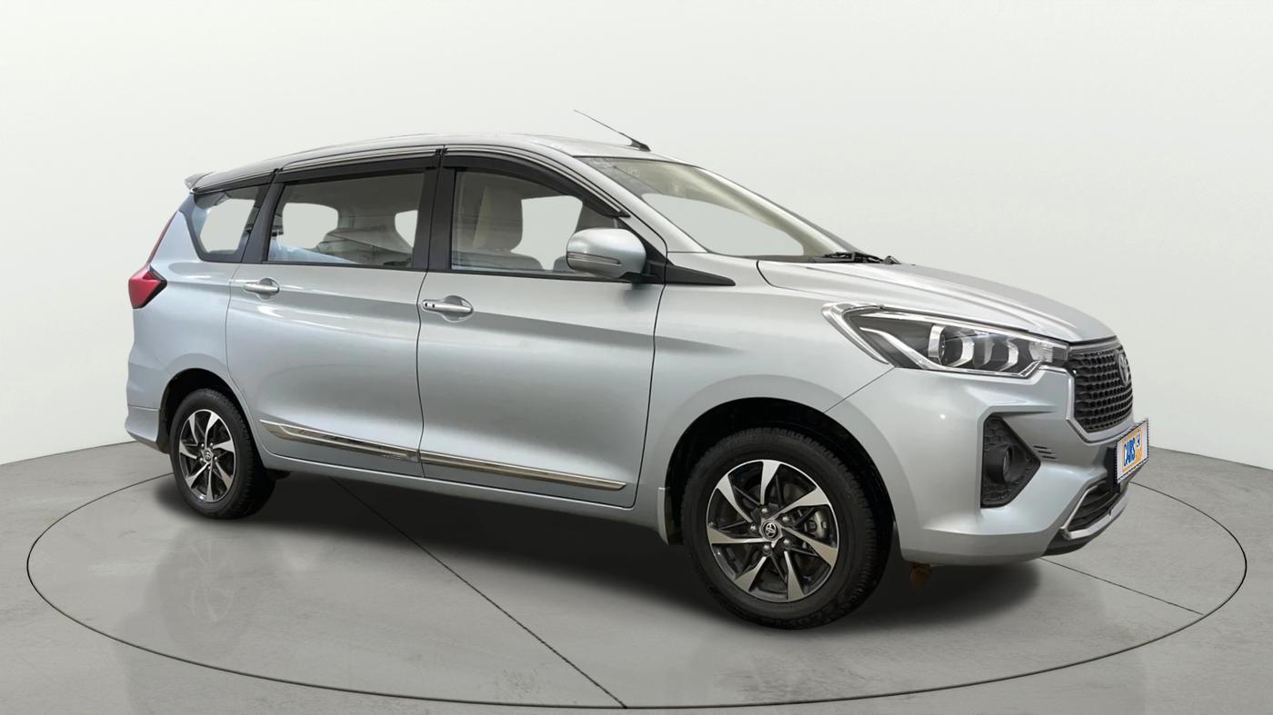2023 Toyota RUMION V AT , Petrol, Automatic, 7,123 km, Right Front Diagonal