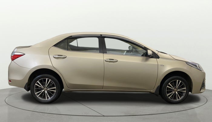 2018 Toyota Corolla Altis VL CVT PETROL, Petrol, Automatic, 1,24,098 km, Right Side View