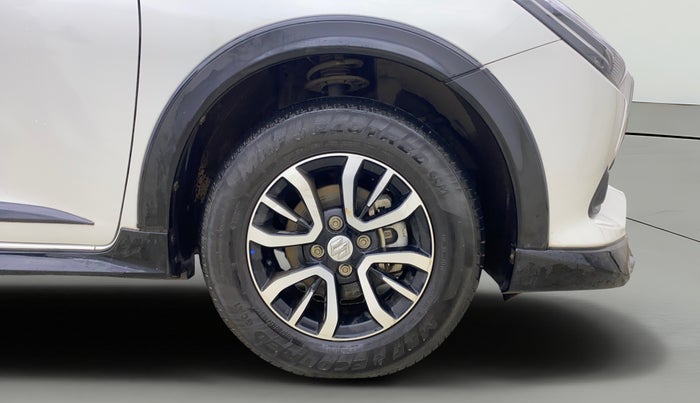 2024 Maruti Swift VXi (O), Petrol, Manual, 7,947 km, Right Front Wheel