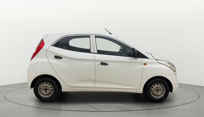 2015 Hyundai Eon ERA +, Petrol, Manual, 1,18,616 km, Right Side View
