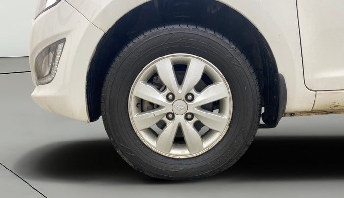 2014 Hyundai i20 SPORTZ 1.4 CRDI, Diesel, Manual, 77,055 km, Left Front Wheel