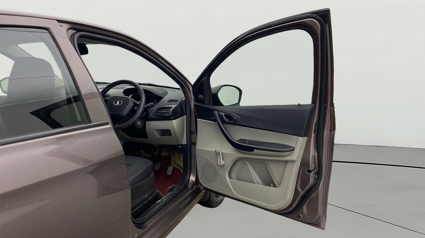 2019 Tata Tiago XE PETROL, Petrol, Manual, 43,686 km, RHS Front Door