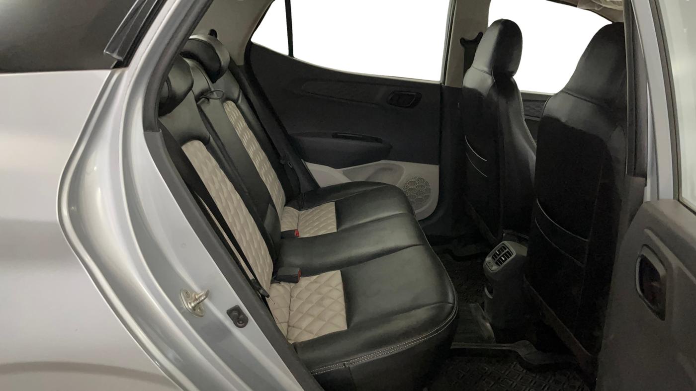 2022 Hyundai AURA S 1.2 CNG, CNG, Manual, 65,411 km, Right Side Rear Door Cabin