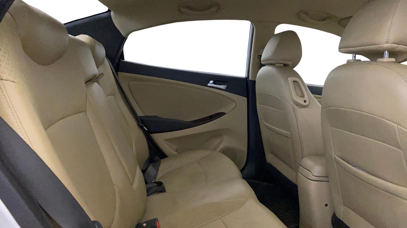 2015 Hyundai Verna FLUIDIC 4S 1.6 VTVT SX, Petrol, Manual, 68,525 km, Right Side Rear Door Cabin