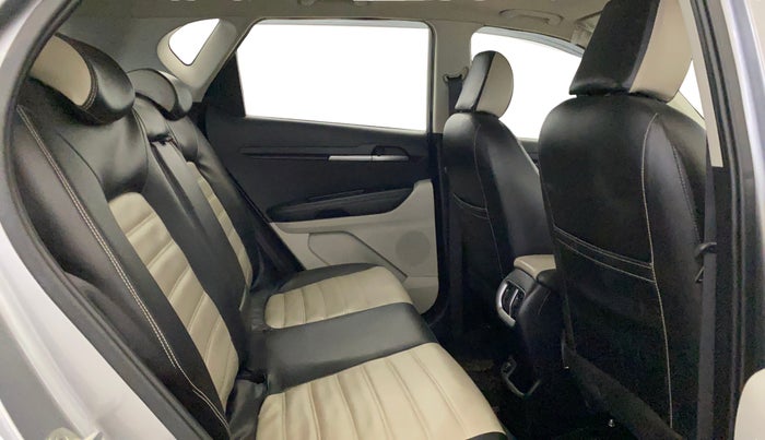 2020 KIA SONET HTX 1.0 IMT, Petrol, Manual, 42,386 km, Right Side Rear Door Cabin