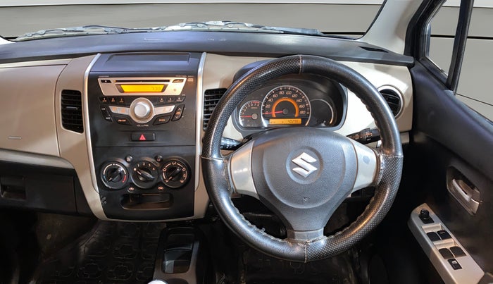 2016 Maruti Wagon R 1.0 VXI, Petrol, Manual, 40,291 km, Steering Wheel Close Up