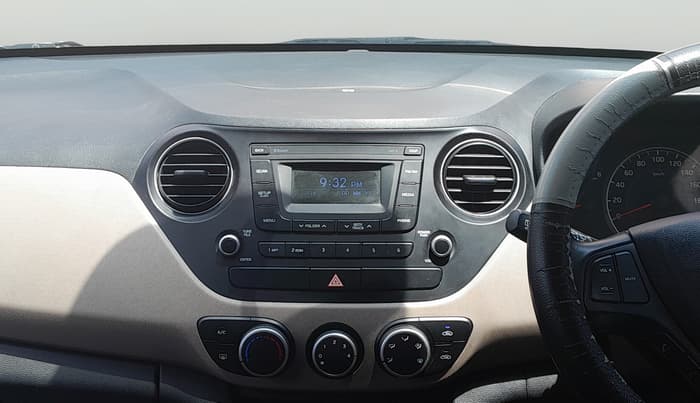 2016 Hyundai Grand i10 ASTA (O) 1.2 KAPPA VTVT, Petrol, Manual, 63,145 km, Air Conditioner