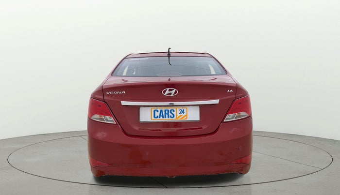 2015 Hyundai Verna FLUIDIC 4S 1.6 VTVT S(O), CNG, Manual, 1,04,380 km, Back/Rear