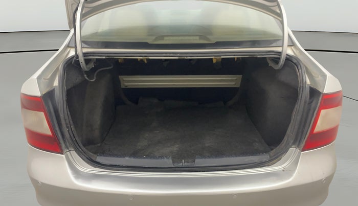 2013 Skoda Rapid AMBITION 1.6 TDI CR MT PLUS, Diesel, Manual, 89,400 km, Boot Open Zoomed View