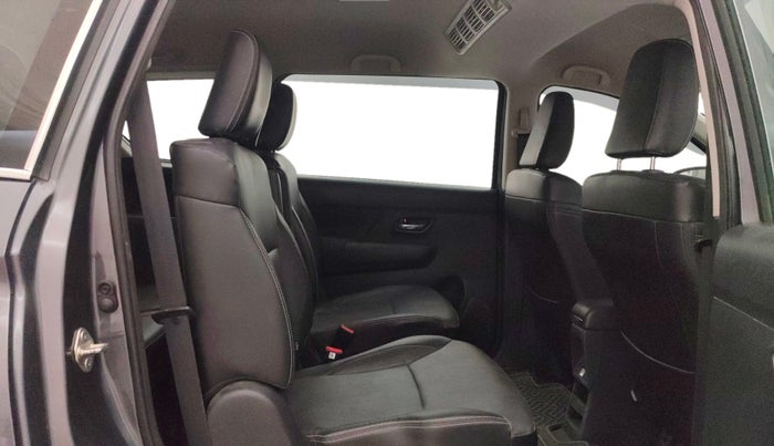 2022 Maruti XL6 ALPHA MT, Petrol, Manual, 35,183 km, Right Side Rear Door Cabin