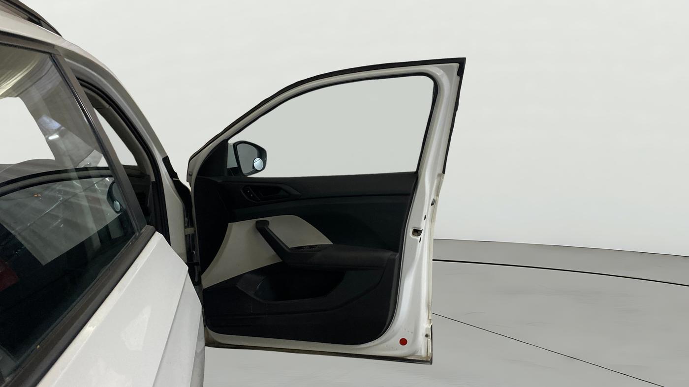 2023 Volkswagen TAIGUN COMFORTLINE 1.0 TSI MT, Petrol, Manual, 58,195 km, RHS Front Door