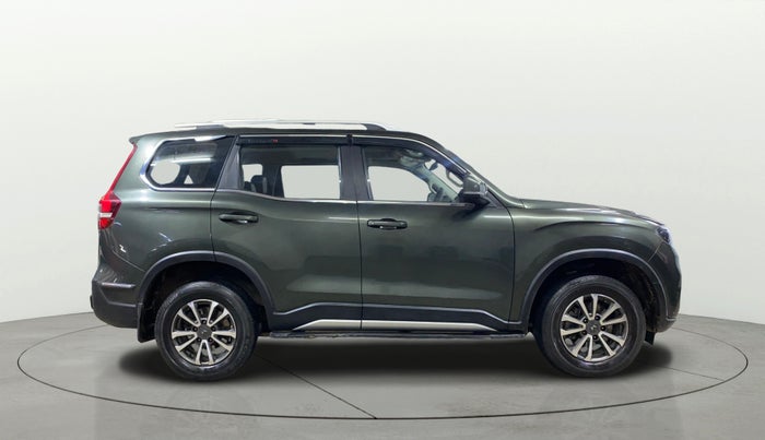 2023 Mahindra SCORPIO-N Z6 DIESEL MT 2WD 7 STR, Diesel, Manual, 33,077 km, Right Side View