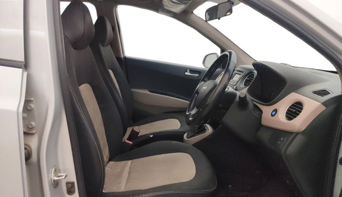 2015 Hyundai Grand i10 ASTA AT 1.2 KAPPA VTVT, Petrol, Automatic, 59,070 km, Right Side Front Door Cabin