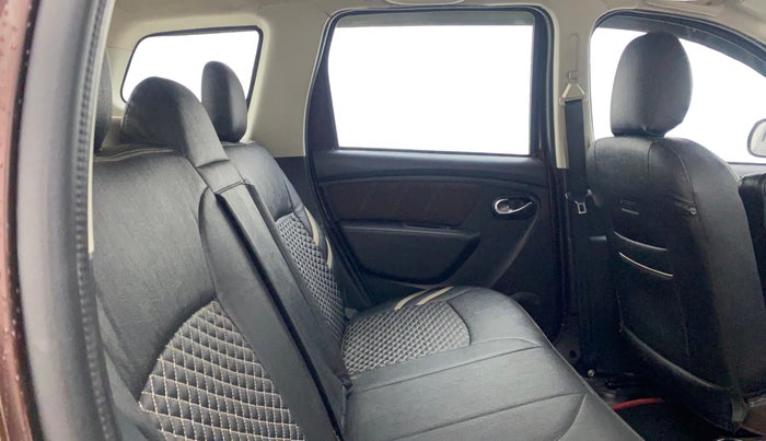 2021 Renault Duster RXZ 1.5 PETROL MT, Petrol, Manual, 29,194 km, Right Side Rear Door Cabin