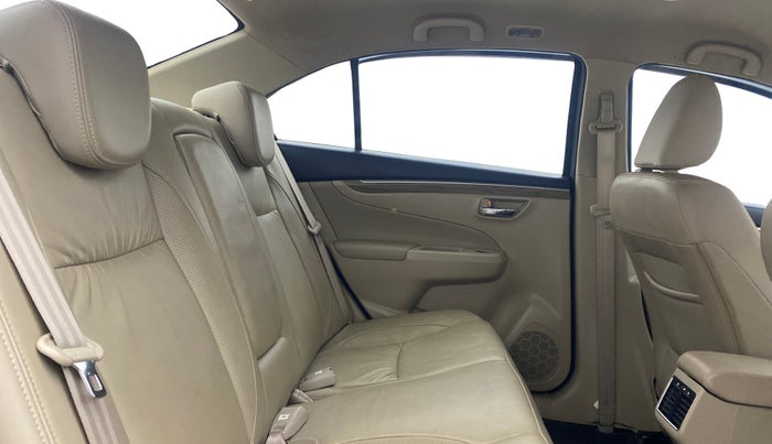 2021 Maruti Ciaz ALPHA 1.5 SHVS PETROL, Petrol, Manual, 26,129 km, Right Side Rear Door Cabin