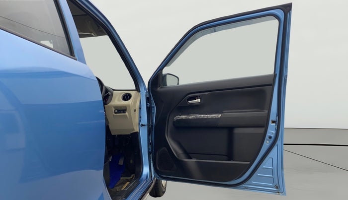 2022 Maruti New Wagon-R VXI 1.0, CNG, Manual, 70,104 km, RHS Front Door